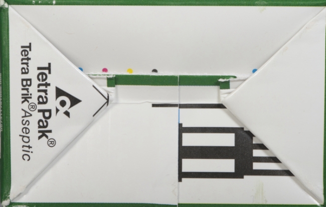 AU QUOTIDIEN CANADA LIGHT WHITE WINE