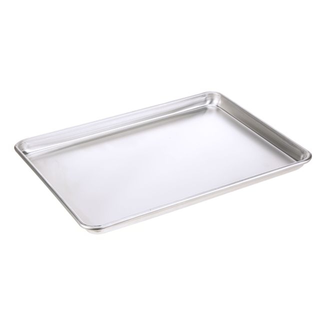 5303 Wear Ever Heavy Duty 18 Gauge Aluminum Half Size Sheet Pan with Natural Finish