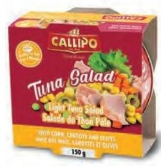 Light Tuna Salad with Corn Carrots and Olives