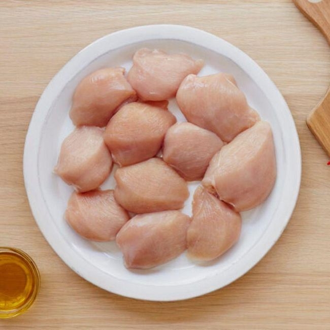 Boneless Chicken Breast Pieces