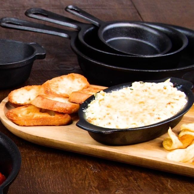 Browne Thermalloy Round Preseasoned Cast Iron Skillet, 2.5 Qt Capacity